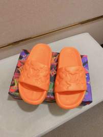 Picture of Louis Vuitton Slippers _SKULVsz36-46hnh05061205